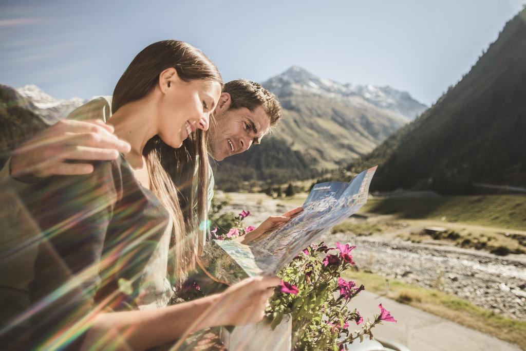 Hotel Vier Jahreszeiten Sankt Leonhard im Pitztal Exteriör bild
