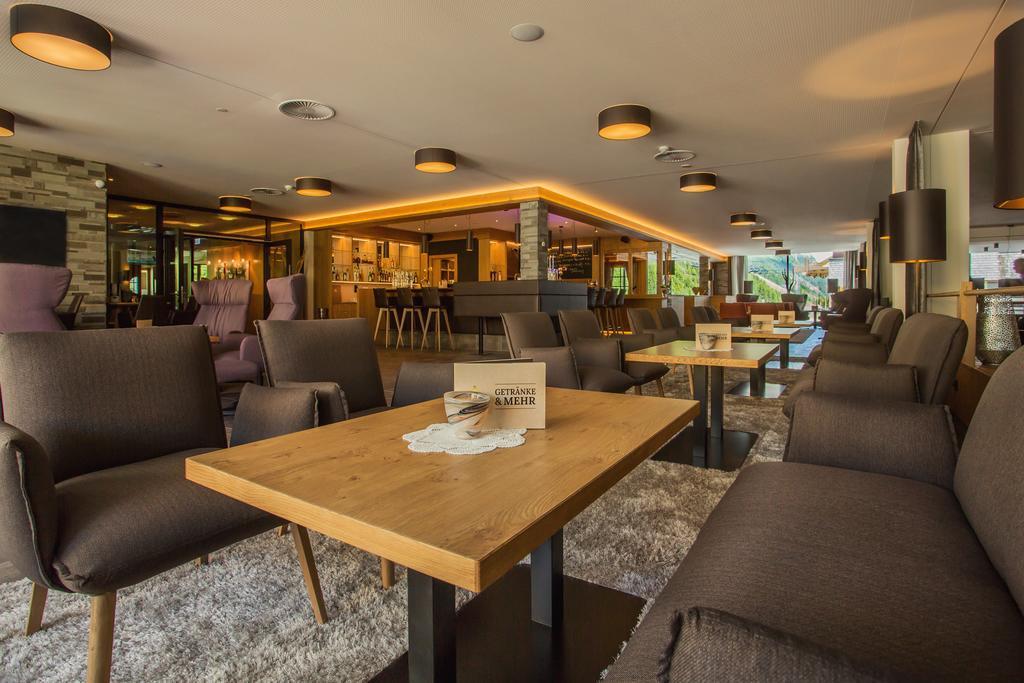 Hotel Vier Jahreszeiten Sankt Leonhard im Pitztal Exteriör bild