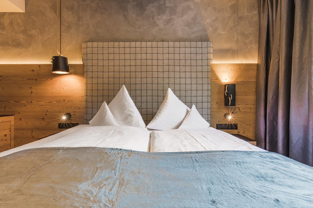 Hotel Vier Jahreszeiten Sankt Leonhard im Pitztal Exteriör bild