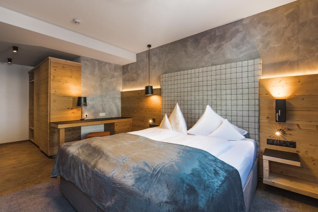 Hotel Vier Jahreszeiten Sankt Leonhard im Pitztal Exteriör bild