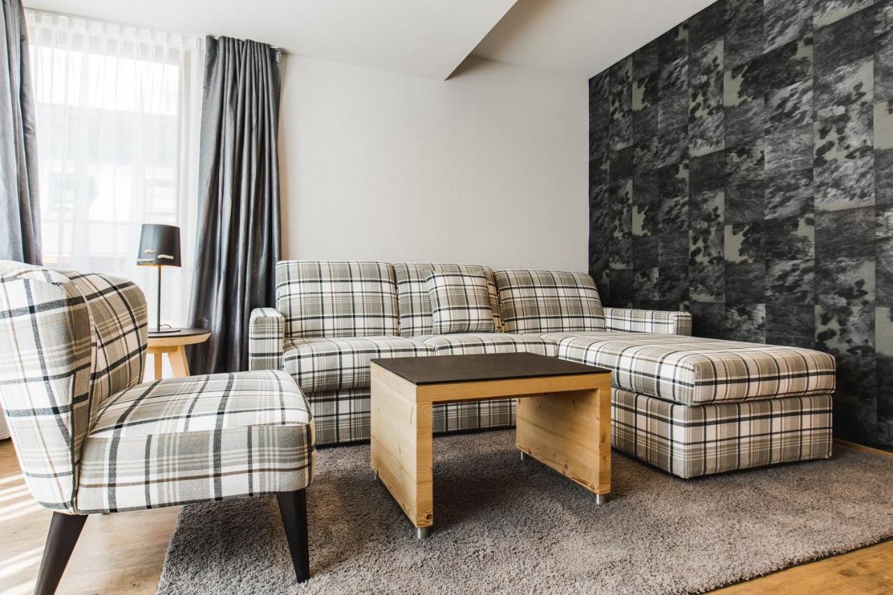 Hotel Vier Jahreszeiten Sankt Leonhard im Pitztal Exteriör bild